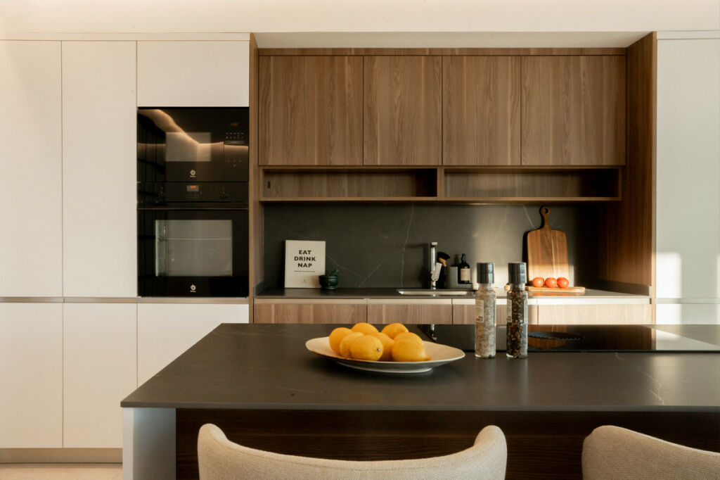Middle Floor Apartment Estepona Málaga - image 5
