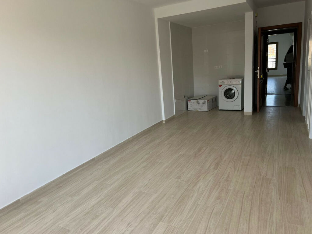 Top Floor Apartment Fuengirola Málaga - image 5