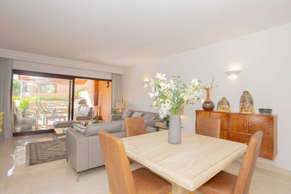 Ground Floor Apartment Los Flamingos Málaga - image 5