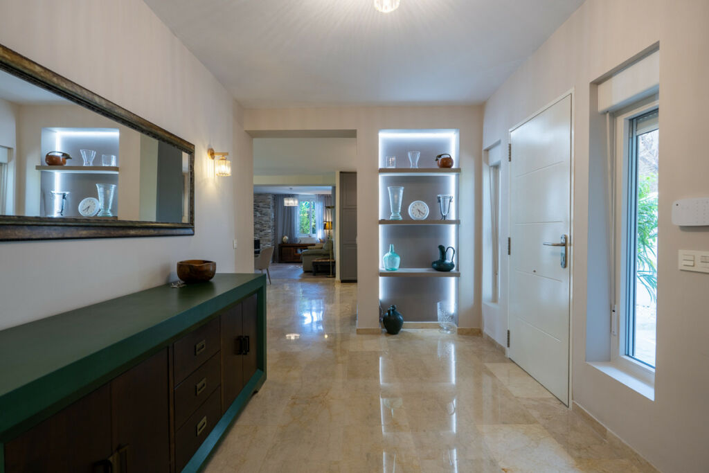 Detached Villa Marbesa Málaga - image 5