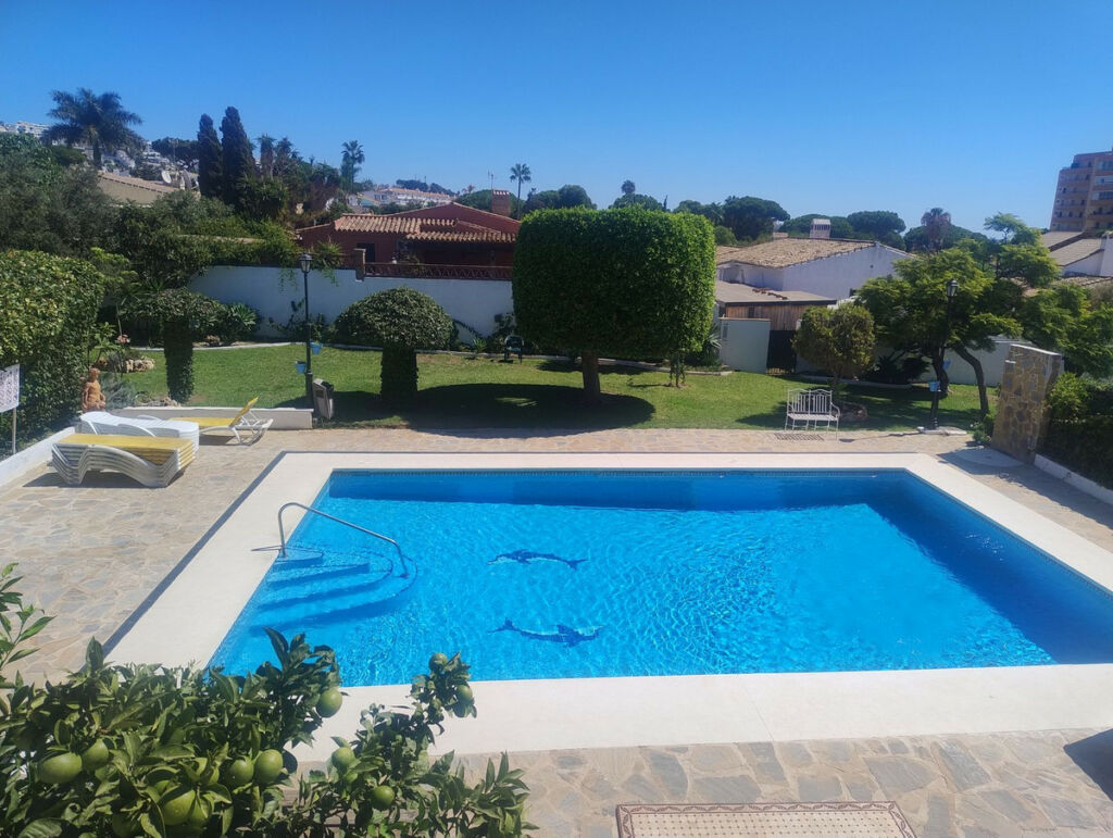 Semi-Detached House Calahonda Málaga - image 5