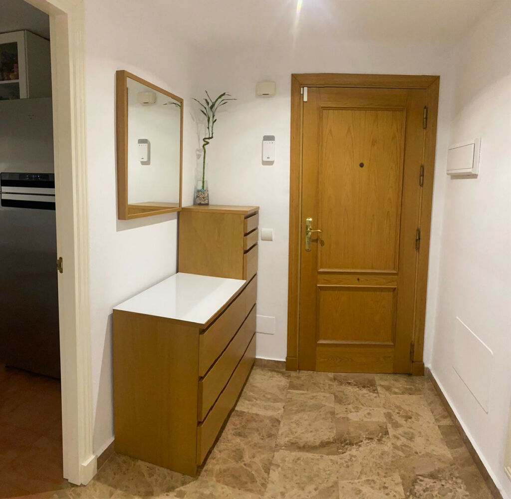Middle Floor Apartment San Pedro de Alcántara Málaga - image 4