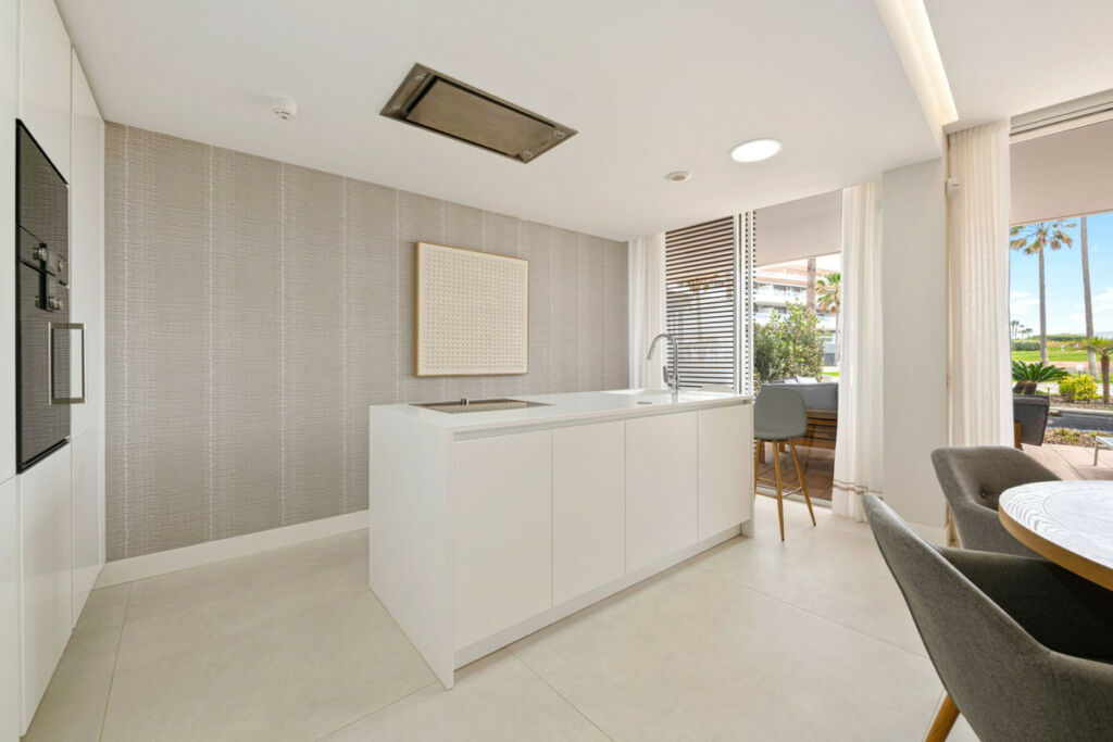Ground Floor Apartment Estepona Málaga - image 5