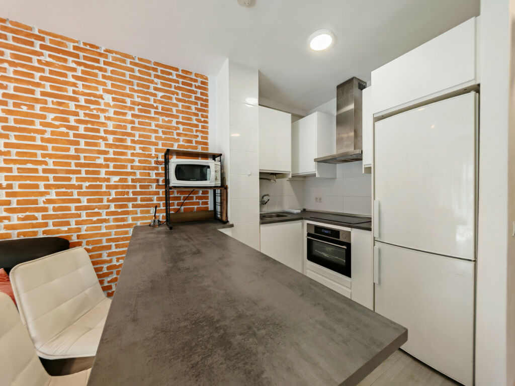 Middle Floor Apartment Marbella Málaga - image 5