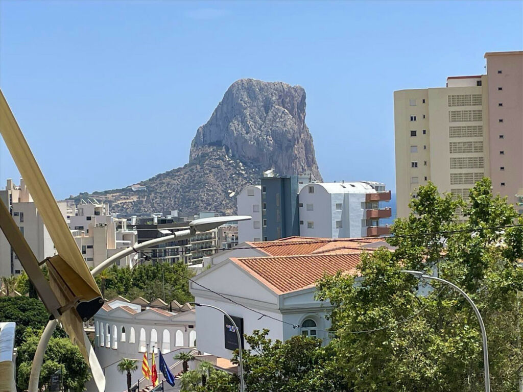 Middle Floor Apartment Calpe Alicante - image 5