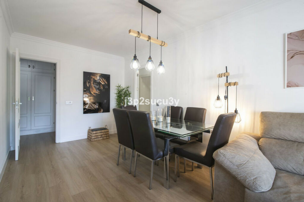 Middle Floor Apartment San Pedro de Alcántara Málaga - image 5