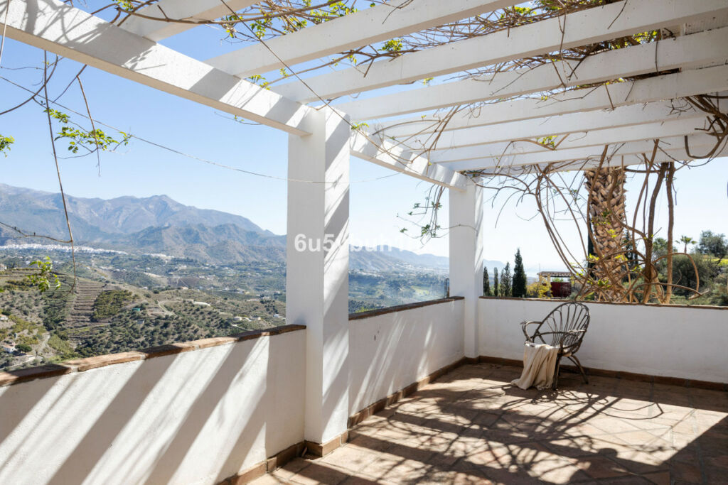 Detached Villa Torrox Málaga - image 5