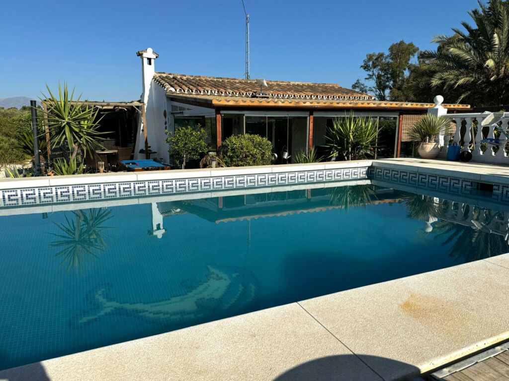 Finca - Cortijo Alhaurín el Grande Málaga - image 5