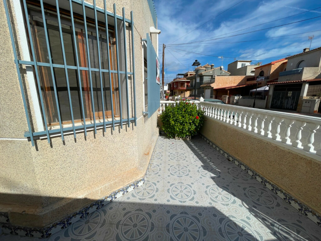 Townhouse Jacarilla Alicante - image 5
