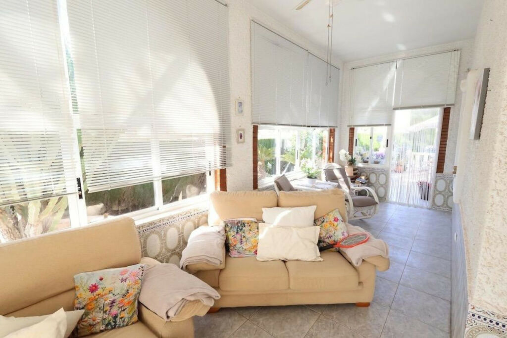 Detached Villa Torrevieja Alicante - image 5