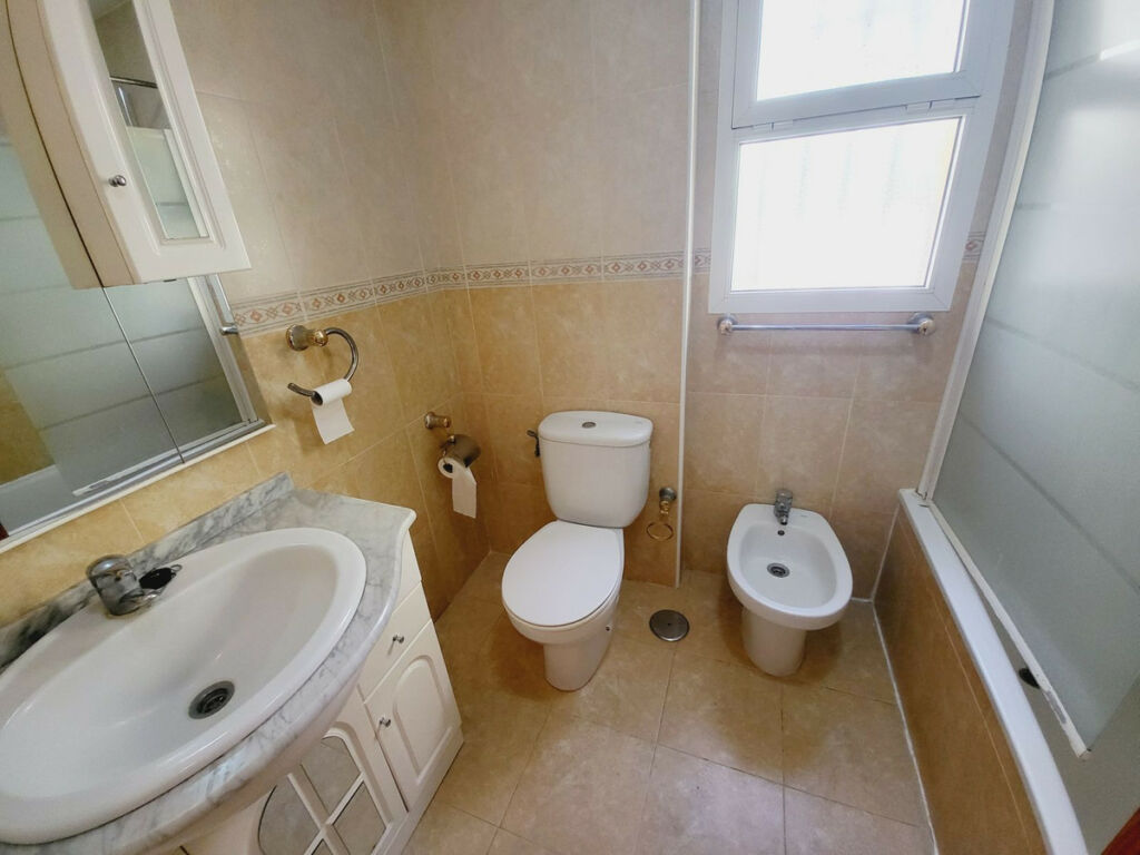 Ground Floor Apartment El Faro Málaga - image 5