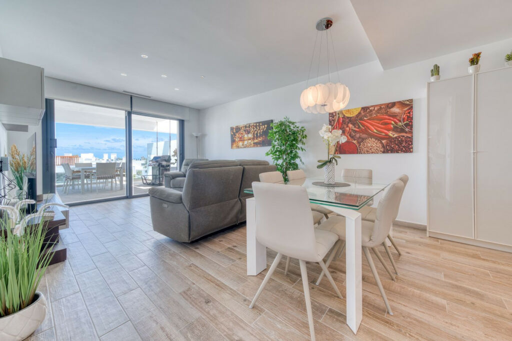 Penthouse Estepona Málaga - image 5