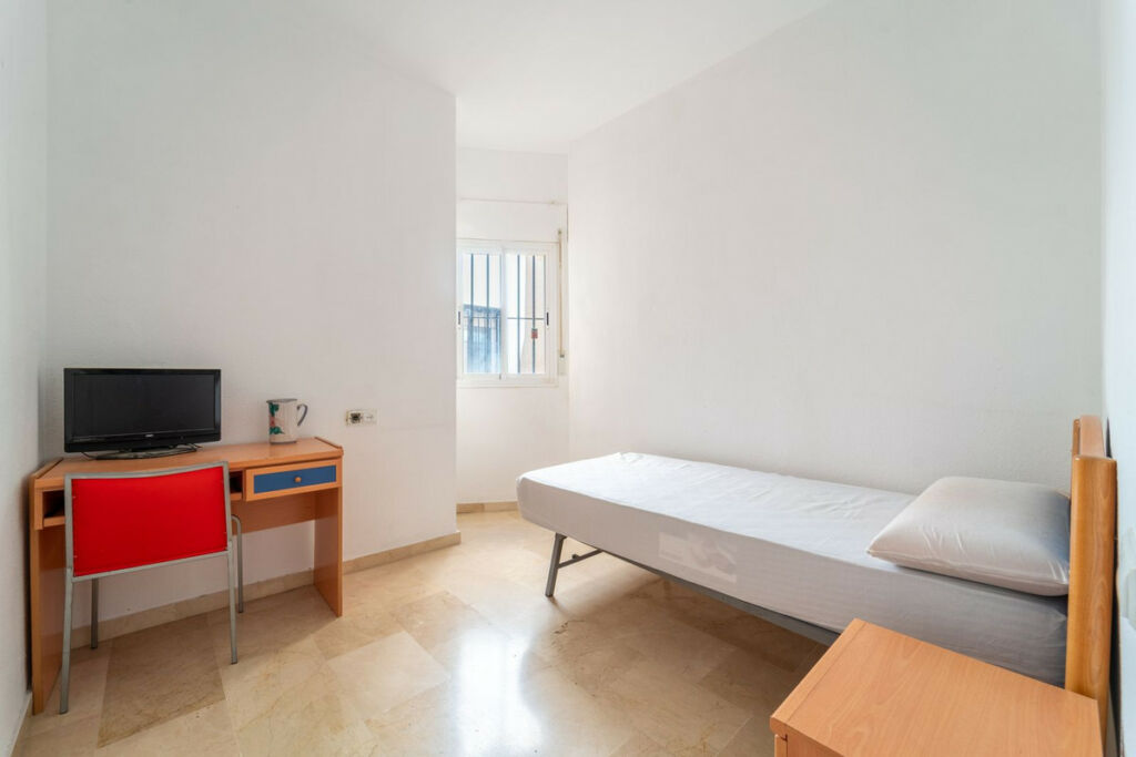 Middle Floor Apartment Málaga Centro Málaga - image 5
