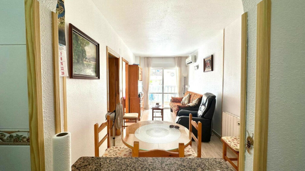 Middle Floor Apartment Playa Del Cura Alicante - image 5