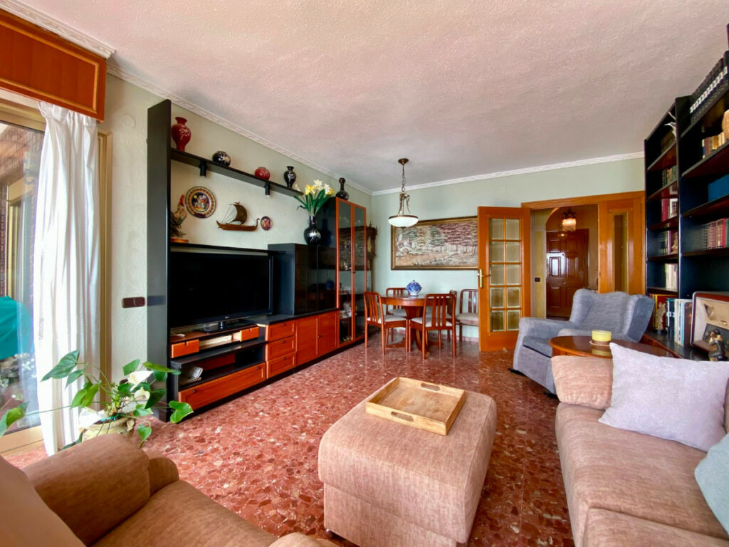 Middle Floor Apartment Playa Del Cura Alicante - image 5
