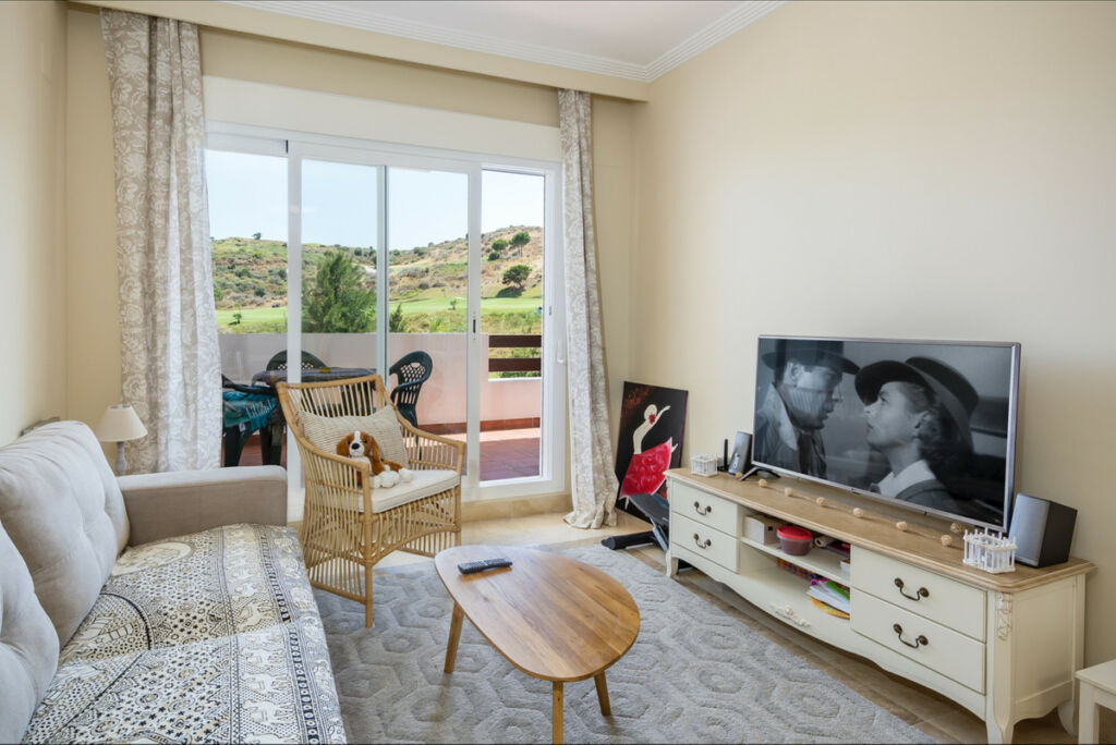 Middle Floor Apartment La Cala Golf Málaga - image 5