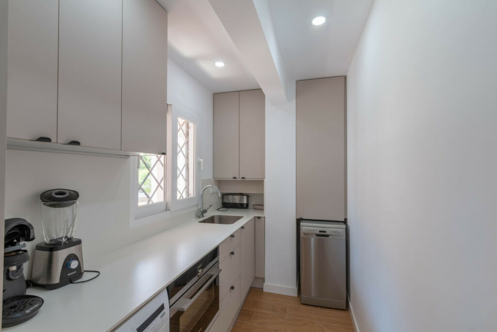 Middle Floor Apartment Javea Alicante - image 5