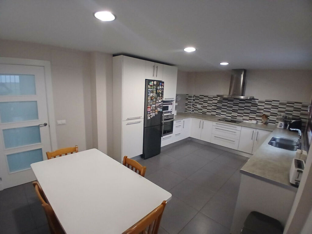 Detached Villa Los Pacos Málaga - image 18