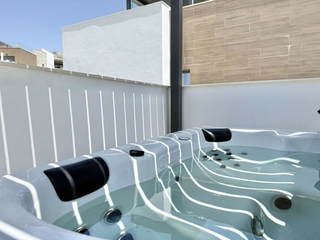 Penthouse Cabopino Málaga - image 5