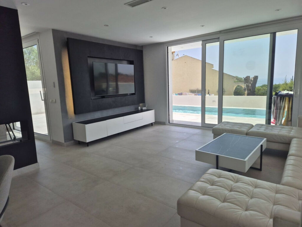 Detached Villa Torreguadiaro Cádiz - image 5