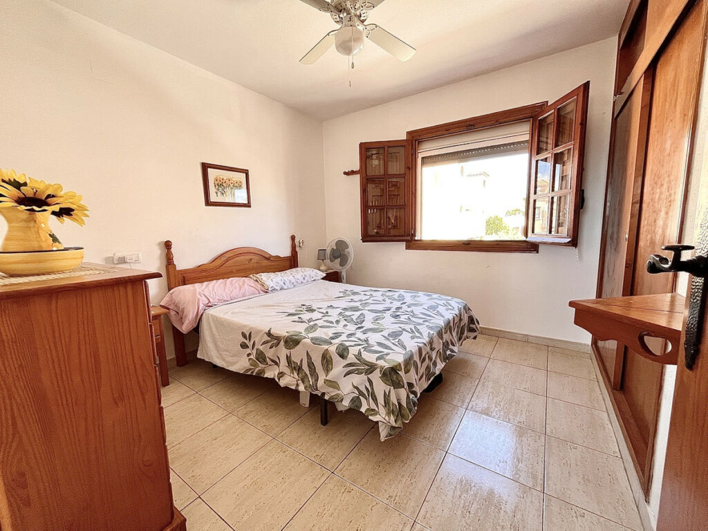 Ground Floor Apartment Playa Flamenca Alicante - image 5