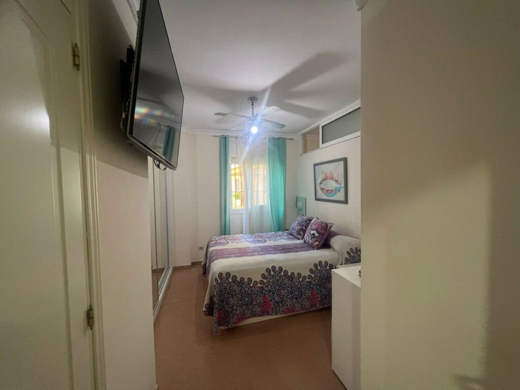 Ground Floor Apartment San Luis de Sabinillas Málaga - image 5