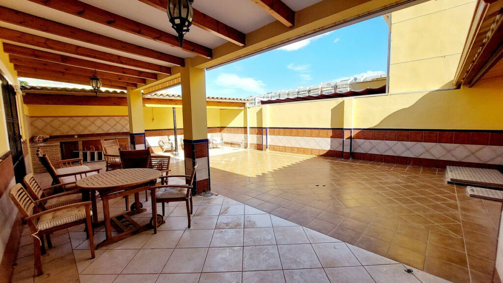 Townhouse Los Boliches Málaga - image 5