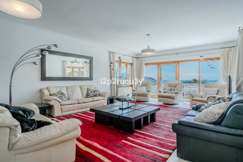 Detached Villa Moraira Alicante - image 6