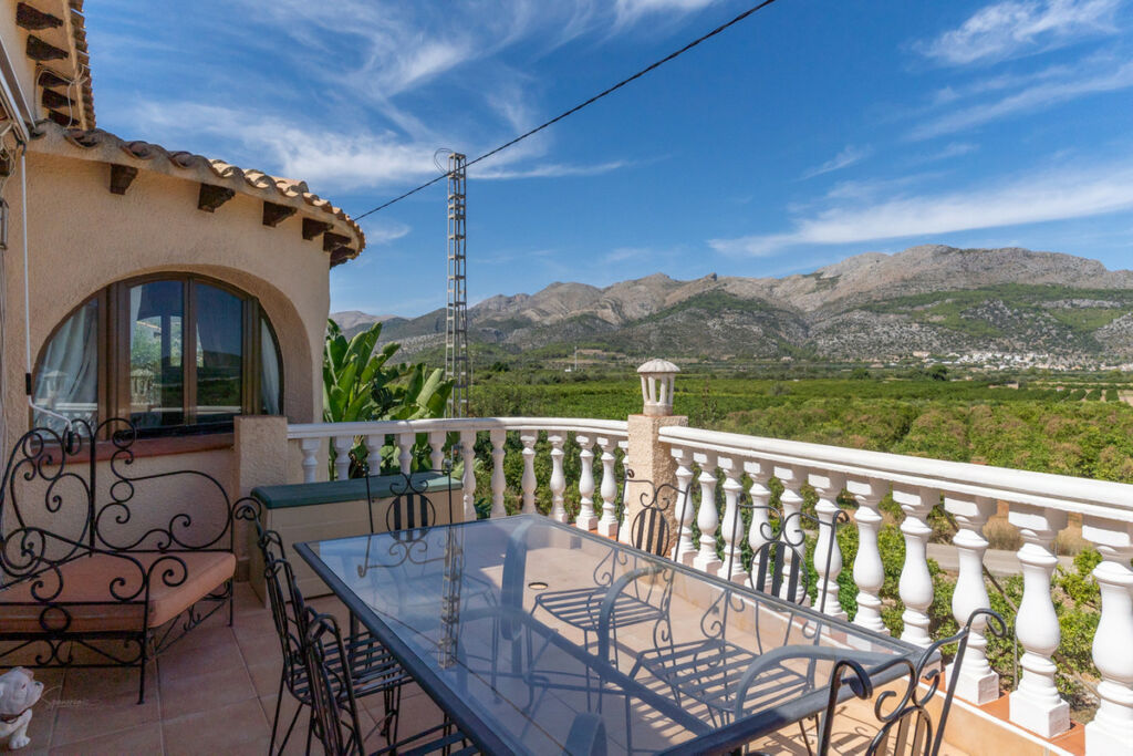 Detached Villa Orba Alicante - image 5