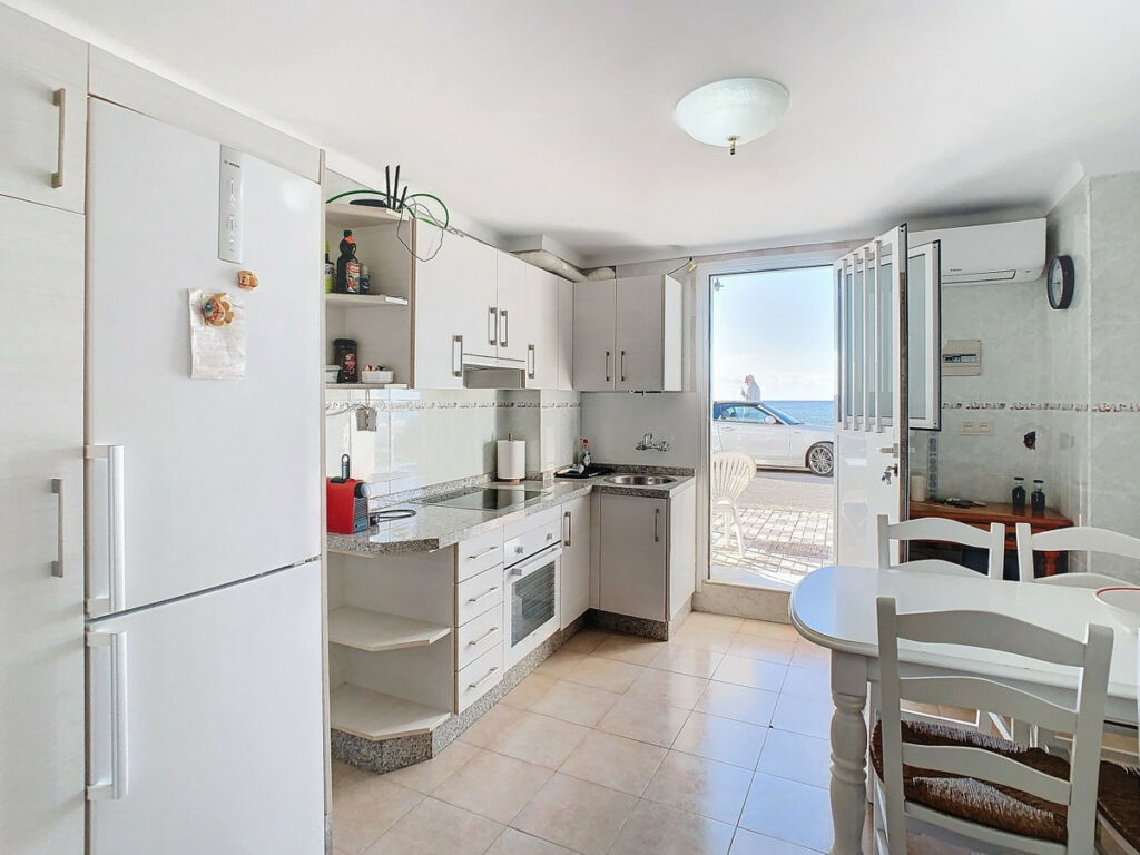Middle Floor Apartment Algarrobo Costa Málaga - image 5