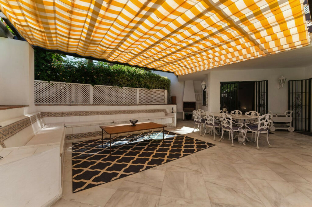 Ground Floor Apartment Elviria Málaga - image 5