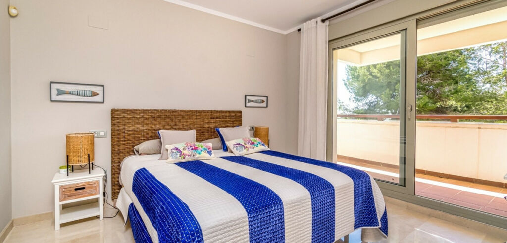 Middle Floor Apartment Las Colinas Golf Alicante - image 5