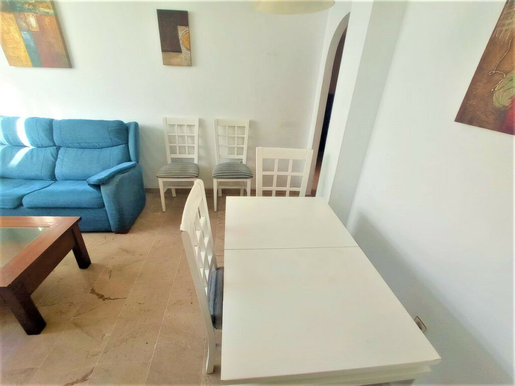 Middle Floor Apartment Los Boliches Málaga - image 4