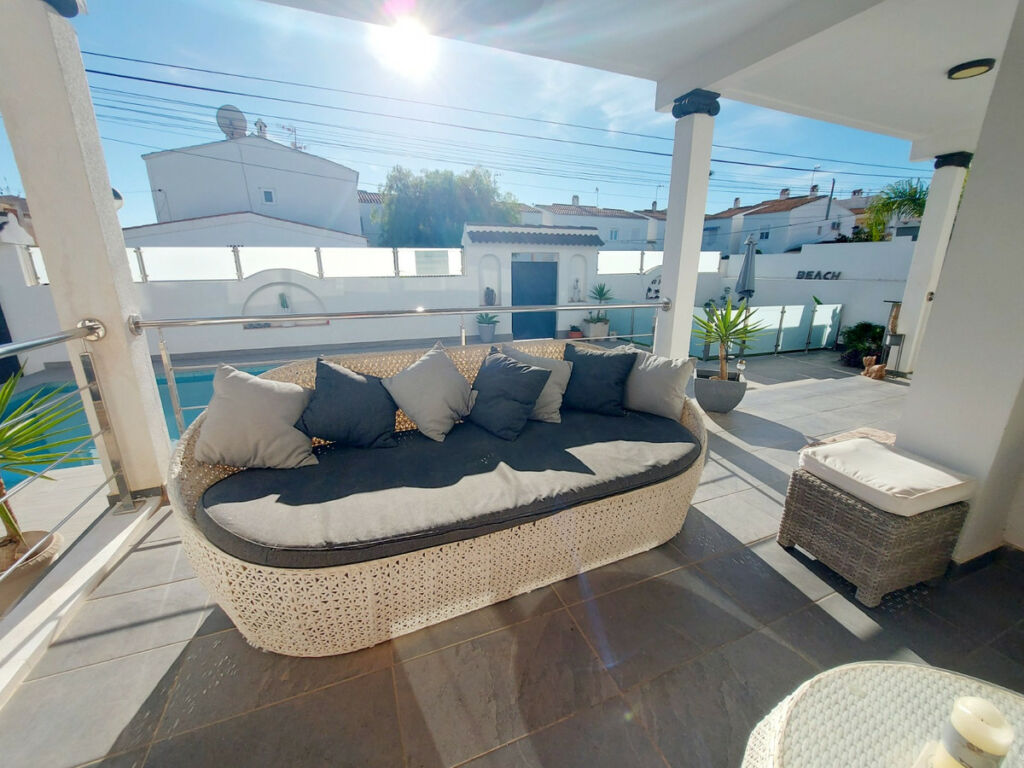 Detached Villa Orihuela Costa Alicante - image 5