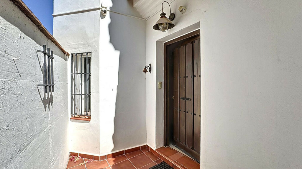 Detached Villa Arenas Málaga - image 5