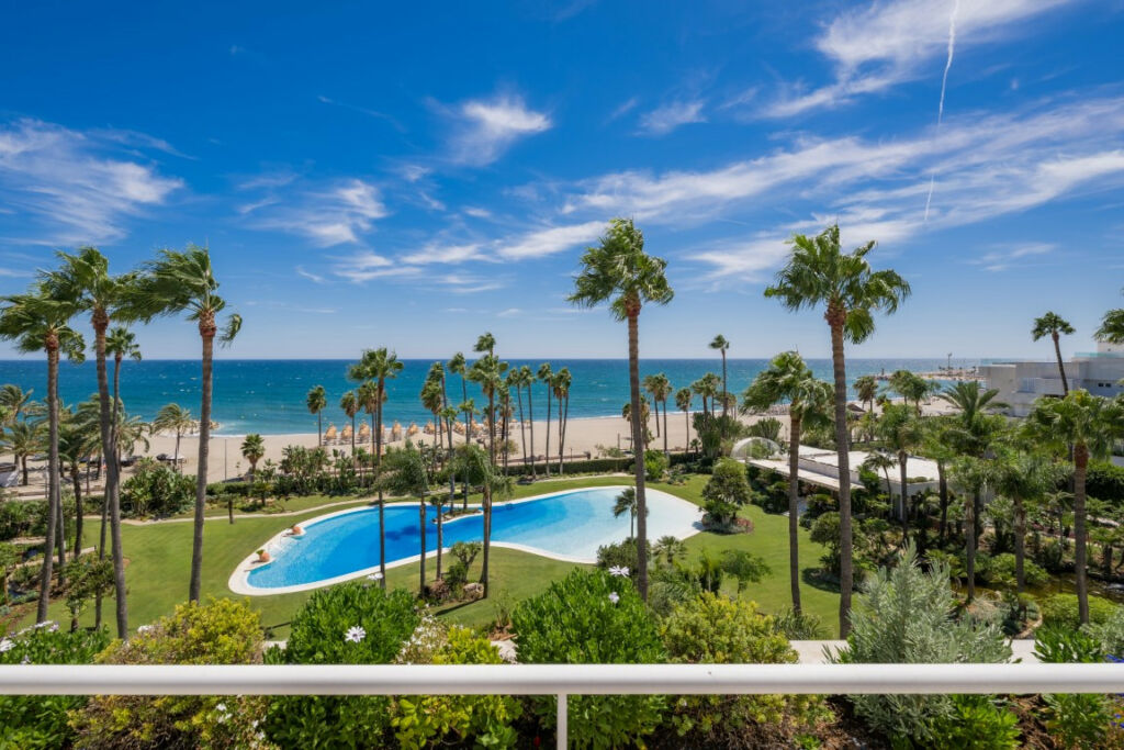 Penthouse Puerto Banús Málaga - image 5