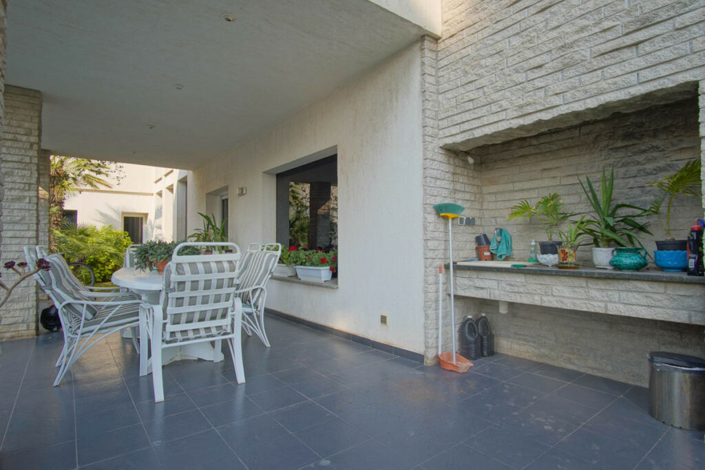 Detached Villa Denia Alicante - image 5