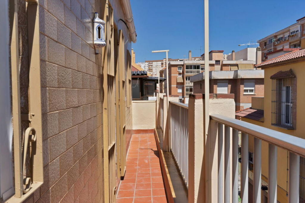 Semi-Detached House Málaga Centro Málaga - image 5