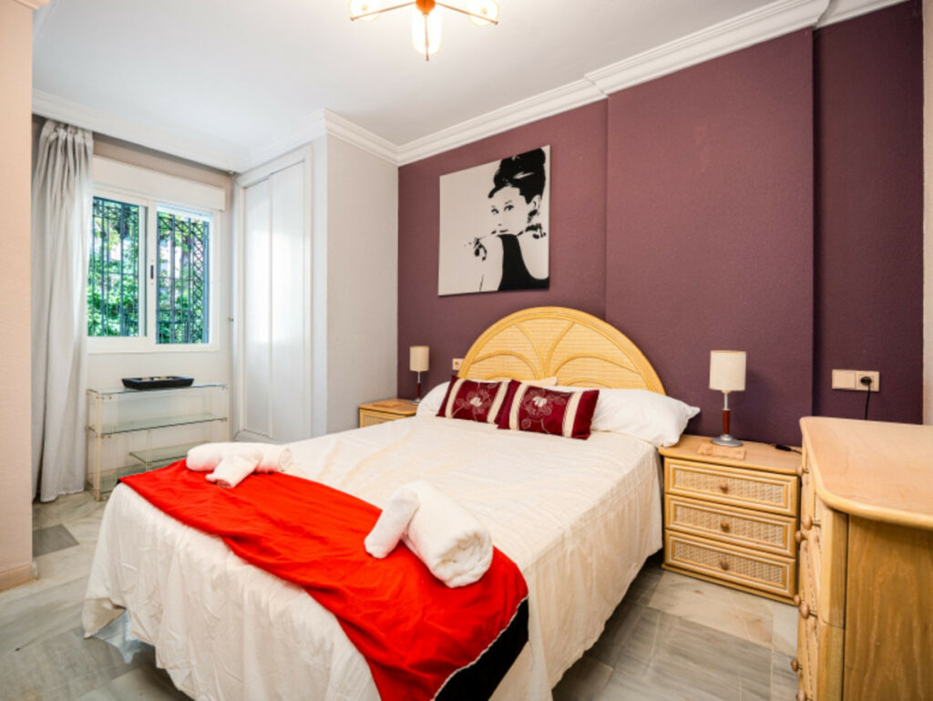 Middle Floor Apartment Marbella Málaga - image 5