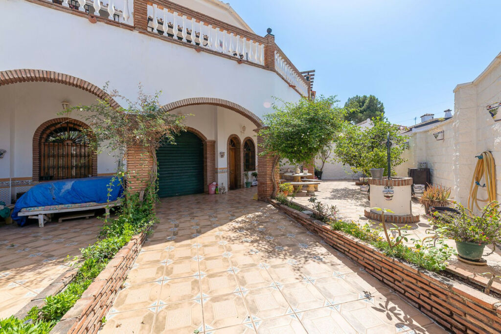 Townhouse Benalmadena Málaga - image 5