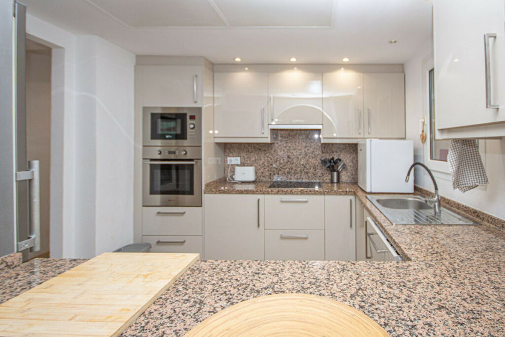 Semi-Detached House Riviera del Sol Málaga - image 5