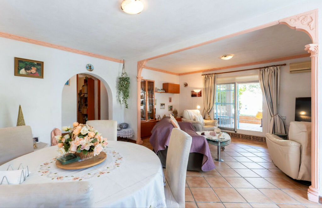 Detached Villa Coín Málaga - image 5