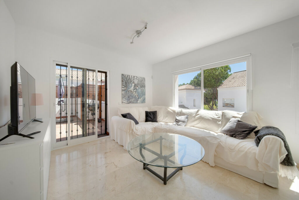 Penthouse Duplex Nueva Andalucía Málaga - image 5