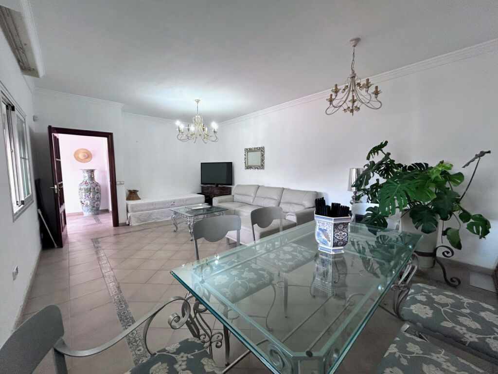 Detached Villa San Pedro de Alcántara Málaga - image 5