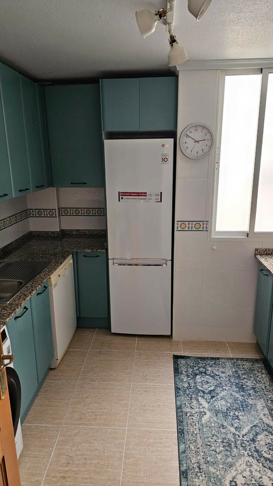 Middle Floor Apartment Torrevieja Alicante - image 5