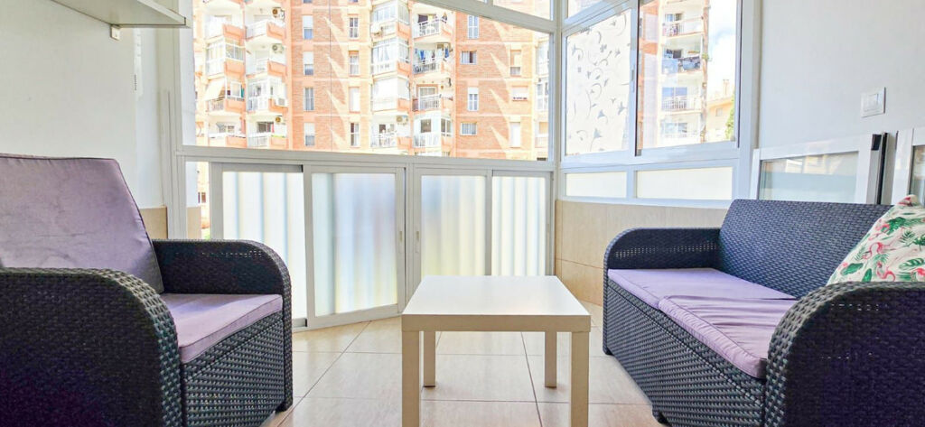 Middle Floor Apartment Benalmadena Málaga - image 5
