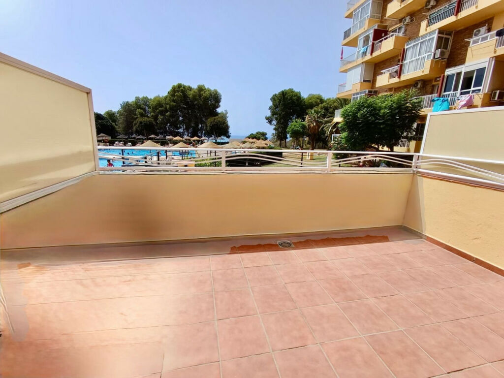 Middle Floor Apartment Benalmadena Málaga