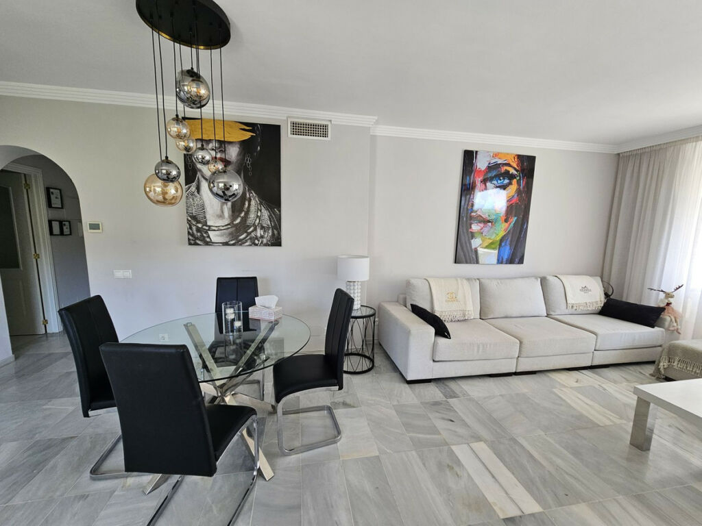 Penthouse Estepona Málaga - image 5
