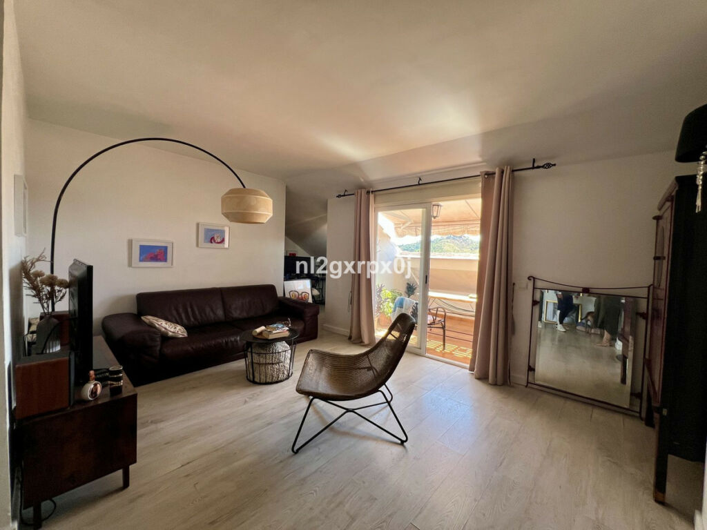 Penthouse Duplex Ojén Málaga - image 5