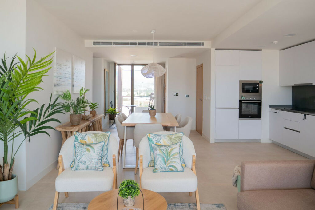Middle Floor Apartment Casares Málaga - image 5